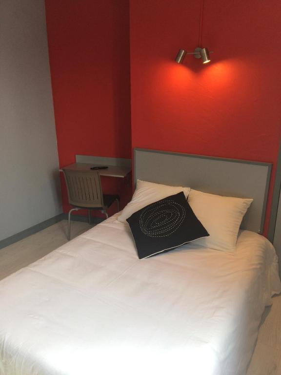 Hotel Le Fecamp Bolbec Room photo